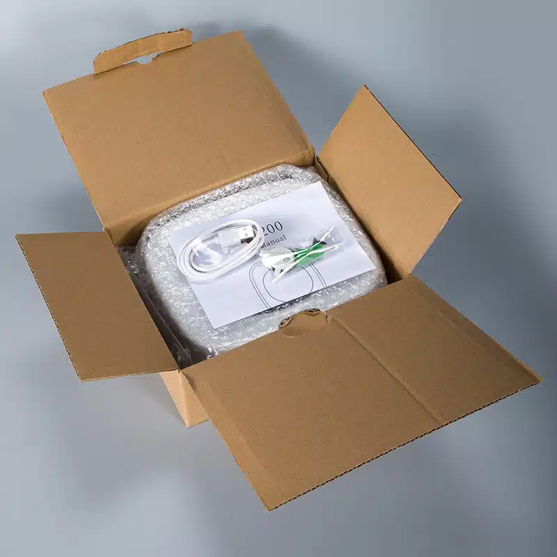 SI-200 scent diffuser package with USB lead and manual